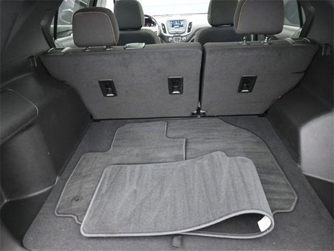 Used 2022 Chevrolet Equinox LT image 25