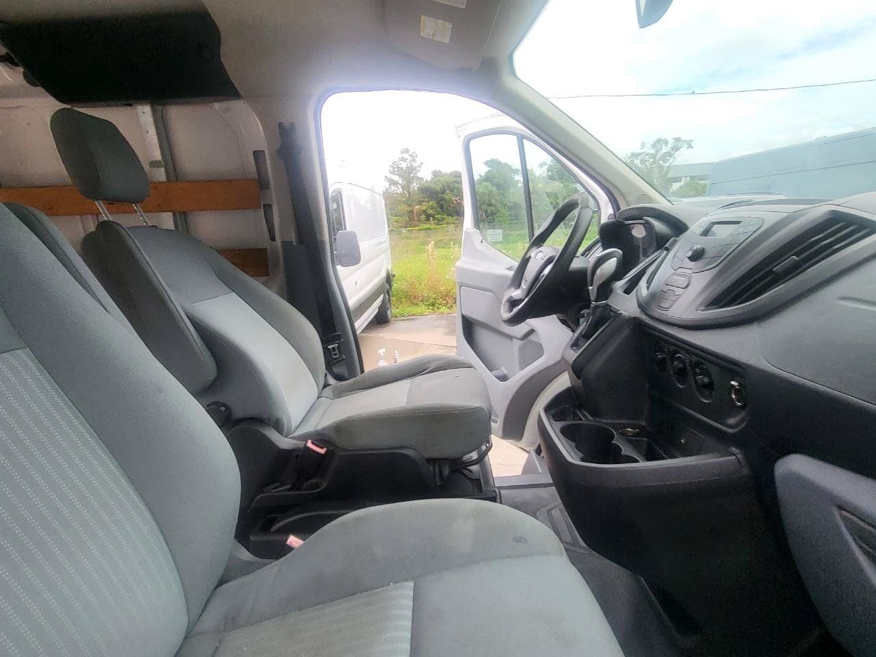 Used 2016 Ford Transit 250 130 Low Roof w/ Exterior Upgrade Package RWD image 74