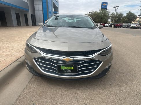 Used 2024 Chevrolet Malibu LT image 7