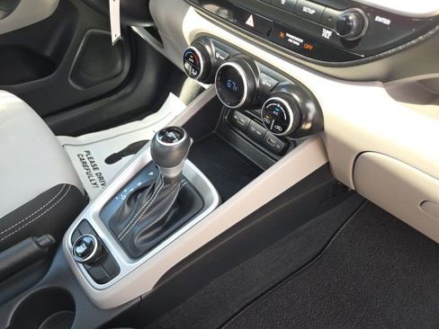 Used 2022 Hyundai Venue SEL w/ Cargo Package image 29