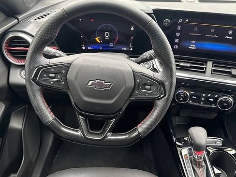 Certified 2024 Chevrolet Trax RS w/ Driver Confidence Package FWD image 15