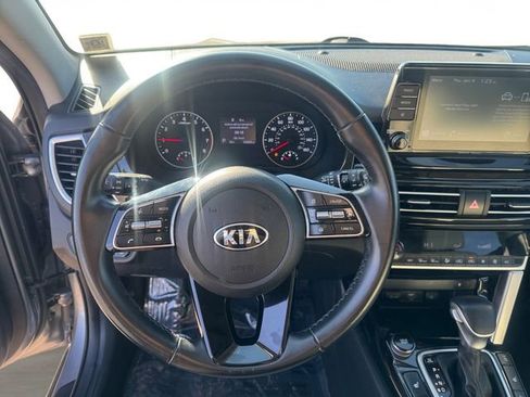 Used 2021 Kia Seltos EX image 13