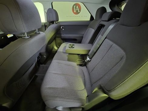 New 2025 Hyundai Ioniq 5 SE image 11