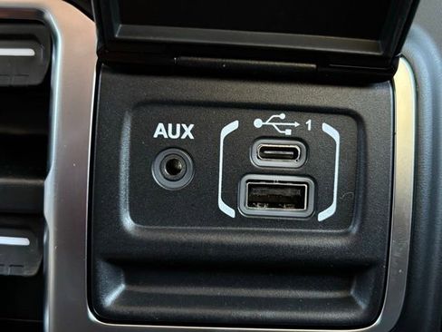 New 2026 Jeep Gladiator Sport AWD/4WD image 39