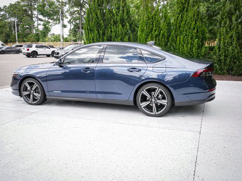 Used 2026 Honda Accord SE image 7