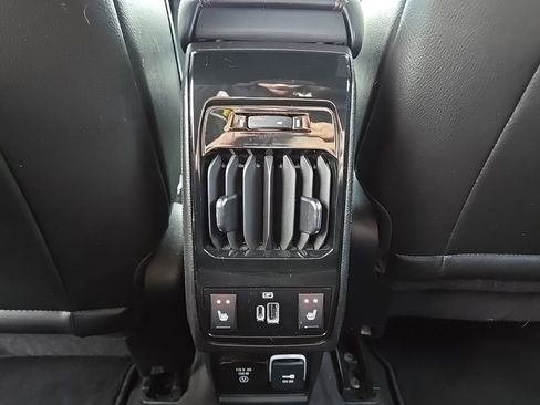 Used 2022 Jeep Compass Limited w/ (RED) Package image 42