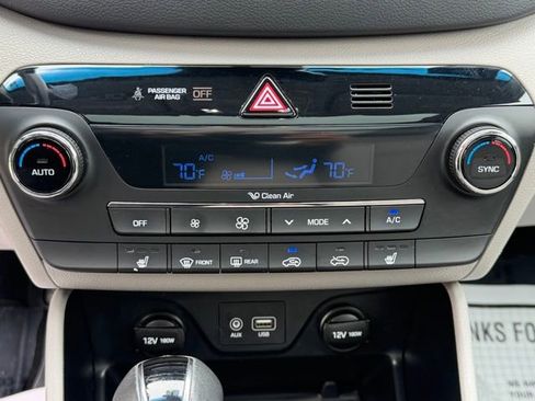 Used 2018 Hyundai Tucson Value AWD/4WD image 30