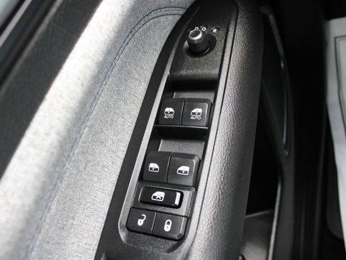 Used 2022 Jeep Compass Latitude w/ Convenience Group AWD/4WD image 23
