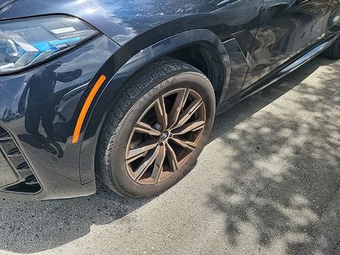 Used 2025 BMW X6 xDrive40i AWD/4WD image 2