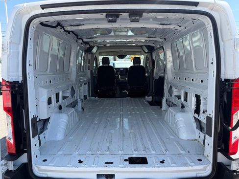 Used 2020 Ford Transit 150 Low Roof RWD image 15