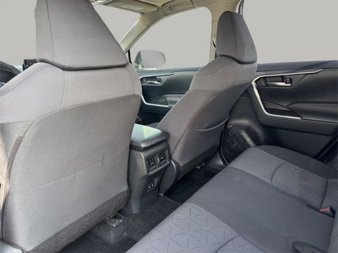 Used 2019 Toyota RAV4 XLE image 21