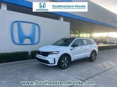 Used 2023 Kia Sorento S w/ Panoramic Sunroof Package