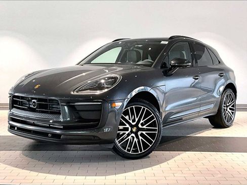 Used 2026 Porsche Macan AWD/4WD image 1
