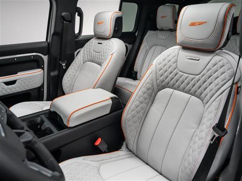 New 2026 Land Rover Defender 110 X-Dynamic SE AWD/4WD image 19