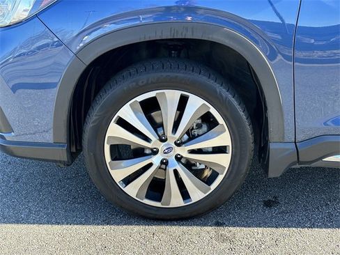 Used 2022 Subaru Ascent Limited w/ Technology Package image 12