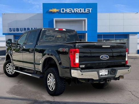 Used 2018 Ford F250 Lariat w/ Lariat Value Package AWD/4WD image 3