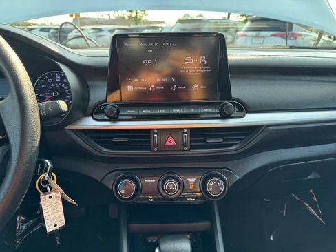 Used 2024 Kia Forte LX FWD image 39