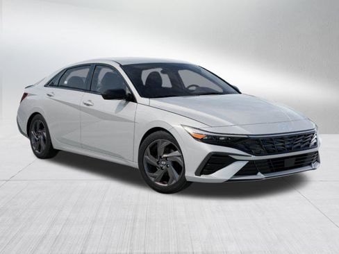 New 2026 Hyundai Elantra Sport image 2
