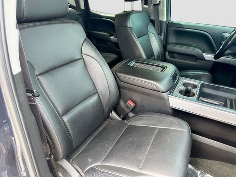 Used 2018 Chevrolet Silverado 1500 LTZ Z71 w/ Centennial Edition AWD/4WD image 27