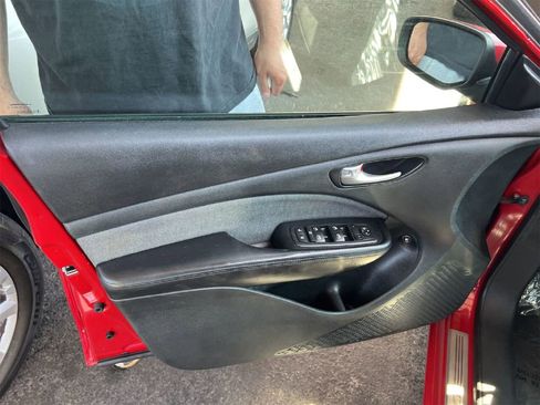 Used 2013 Dodge Dart SXT image 10