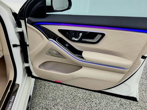 Used 2022 Mercedes-Benz S 500 4MATIC image 24