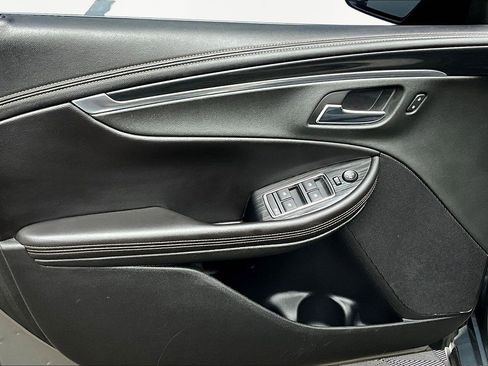 Used 2019 Chevrolet Impala LT image 19