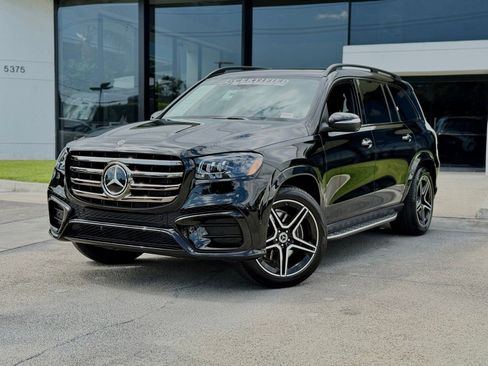 Used 2026 Mercedes-Benz GLS 450 4MATIC image 2