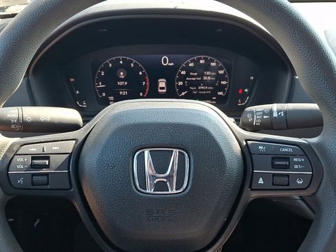 Used 2025 Honda Accord SE image 19