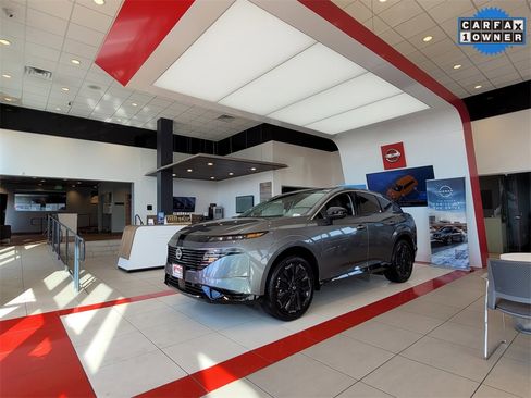 Used 2021 Ford Explorer Limited w/ Hybrid Equipment Group 310A image 31