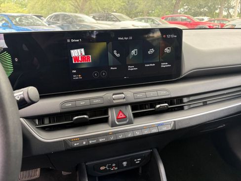 Used 2025 Kia K4 LXS FWD image 32