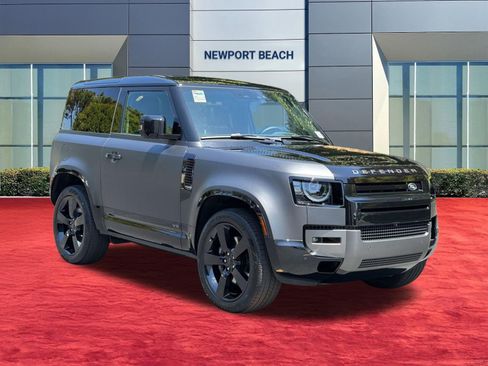 New 2026 Land Rover Defender 90 V8 AWD/4WD image 7
