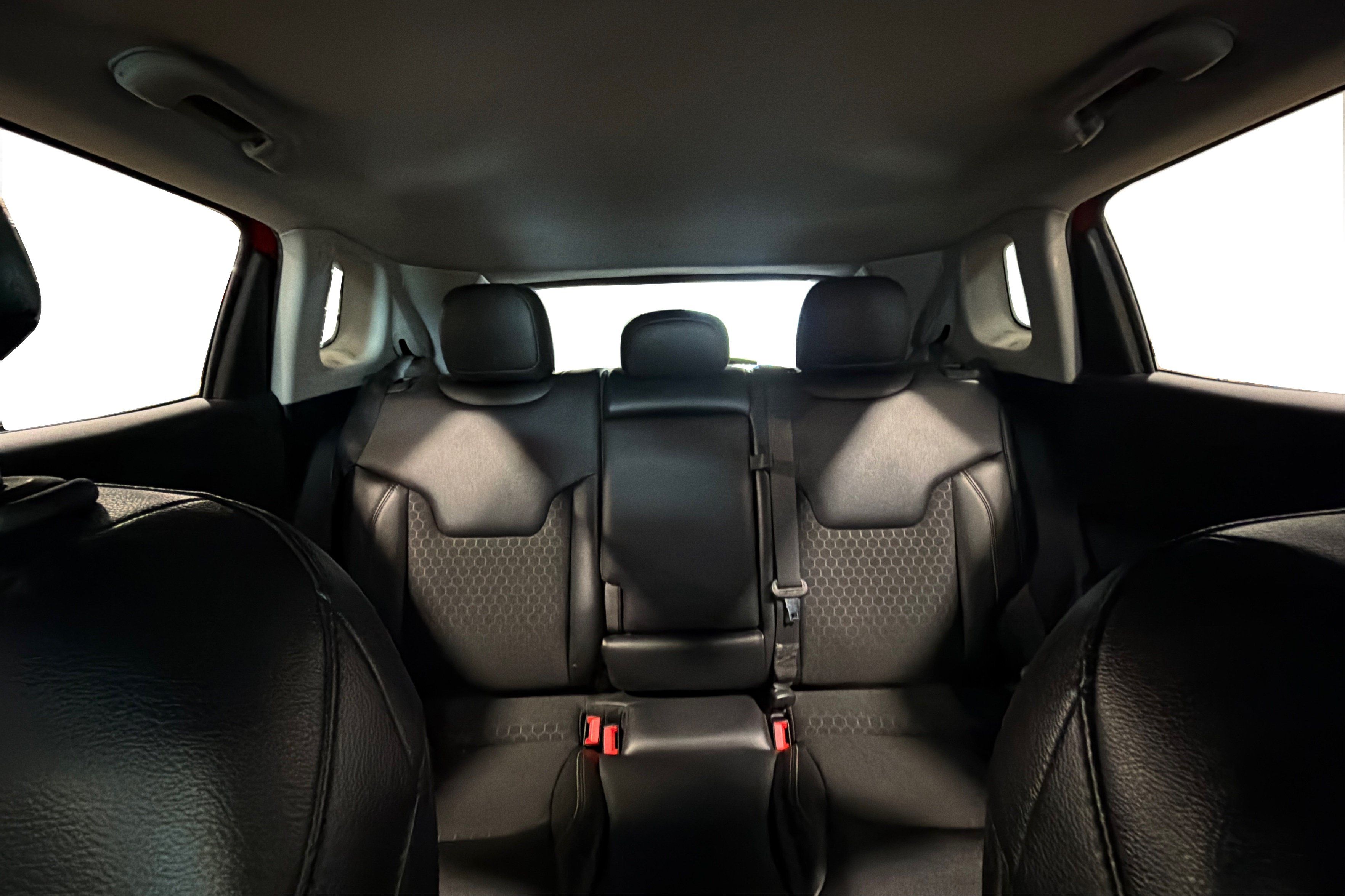 Used 2020 Jeep Compass Latitude AWD/4WD image 40