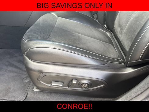 Used 2024 Jeep Grand Cherokee Altitude RWD image 13