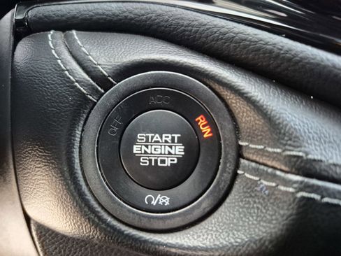 Used 2022 Dodge Durango GT image 27