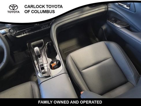 Used 2025 Toyota Crown Signia AWD/4WD image 18