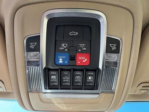 Used 2019 RAM 1500 Laramie image 24