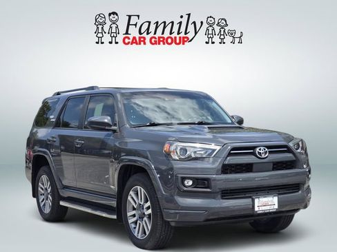 Used 2024 Toyota 4Runner TRD Sport AWD/4WD image 2