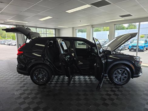 Used 2026 Honda CR-V TrailSport image 16