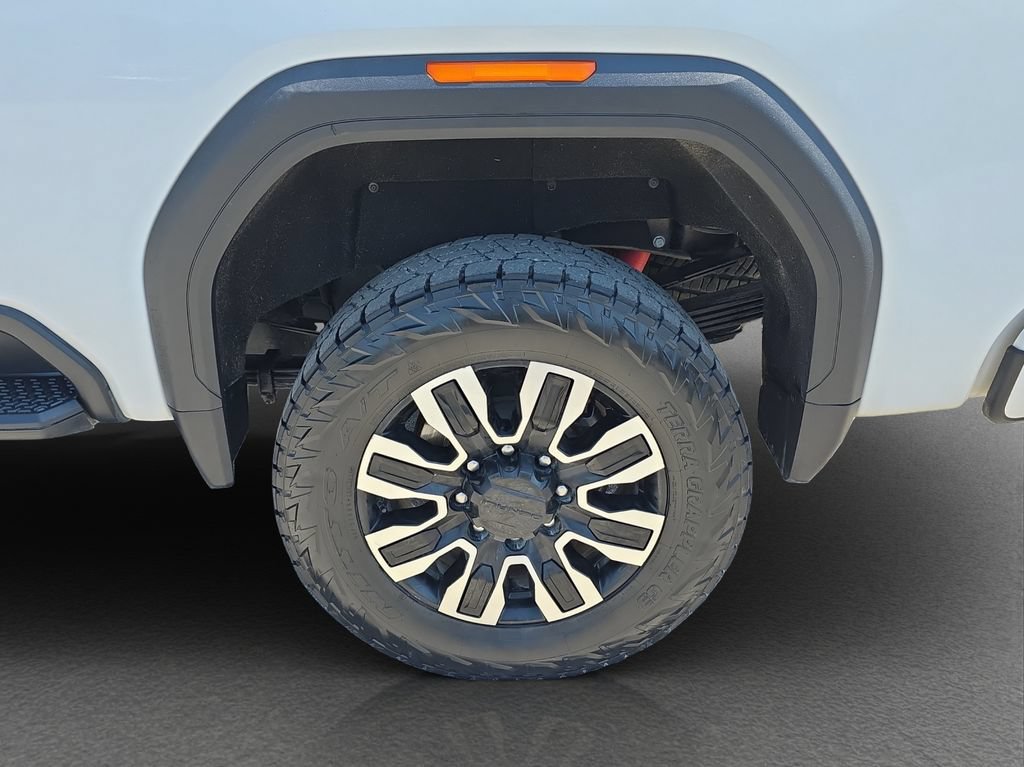 Used 2025 GMC Sierra 3500 Denali Ultimate AWD/4WD image 5