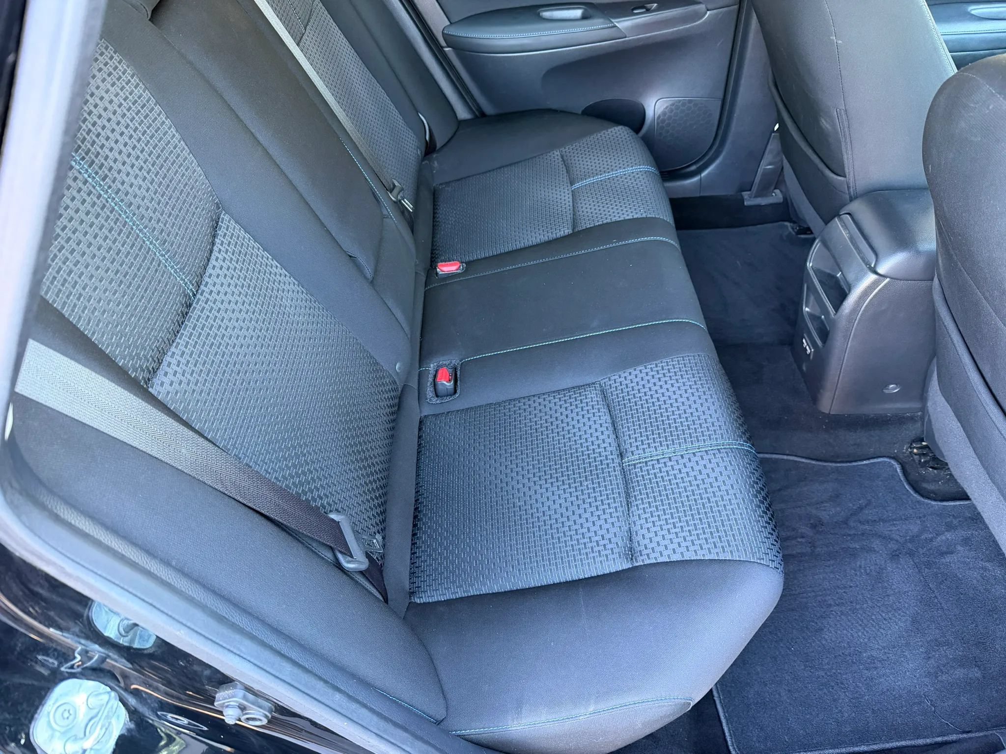 Used 2018 Nissan Sentra SR w/ SR Midnight Edition Package FWD image 15