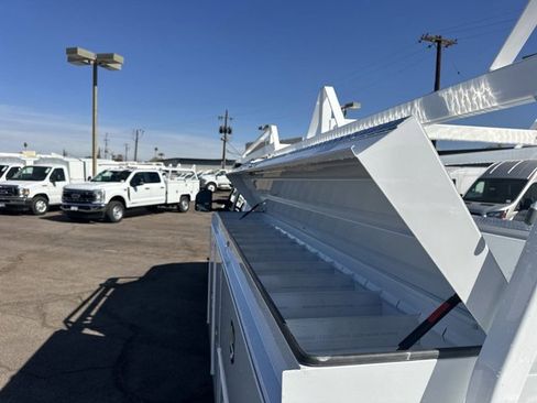 New 2025 Ford F550 4x4 Crew Cab Super Duty image 18