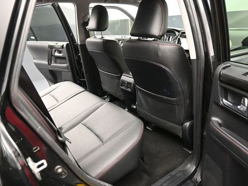 Used 2024 Toyota 4Runner TRD Off-Road Premium image 18