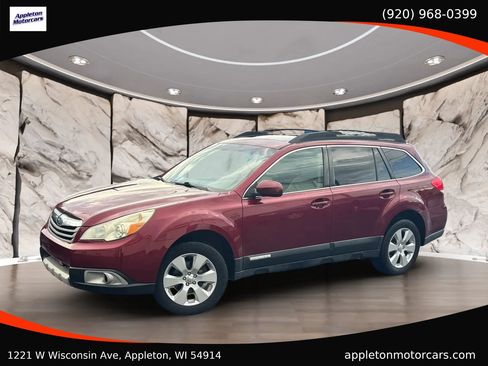 Used 2011 Subaru Outback 2.5i Limited w/ PWR Moonroof Pkg AWD/4WD image 2