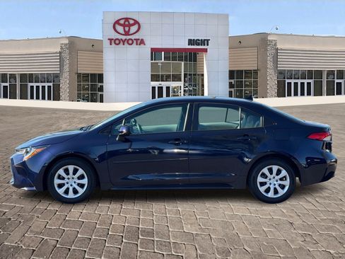 Certified 2025 Toyota Corolla LE image 3