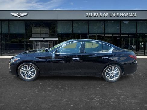 Used 2023 INFINITI Q50 Luxe w/ Cargo Package RWD image 7