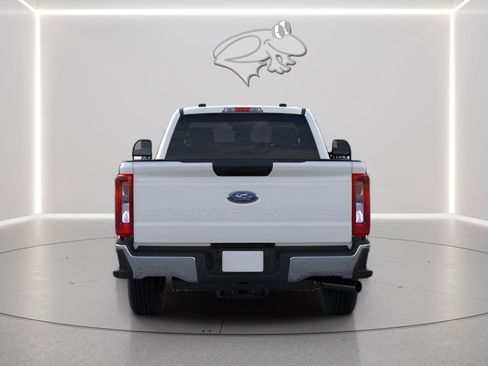 New 2025 Ford F350 XLT image 5