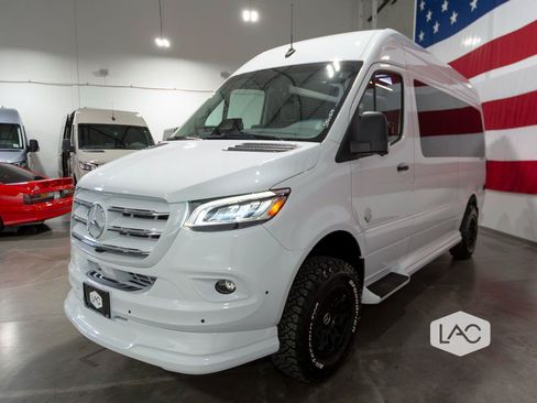 Used 2026 Mercedes-Benz Sprinter 2500 image 10
