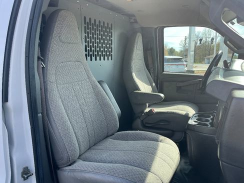 Used 2020 Chevrolet Express 2500 w/ Safety Package RWD image 19
