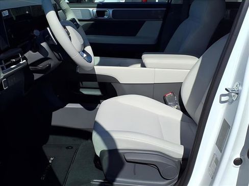 New 2026 Hyundai Santa Fe SE image 16