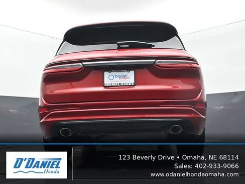 Used 2025 Lincoln Corsair Grand Touring AWD/4WD image 11